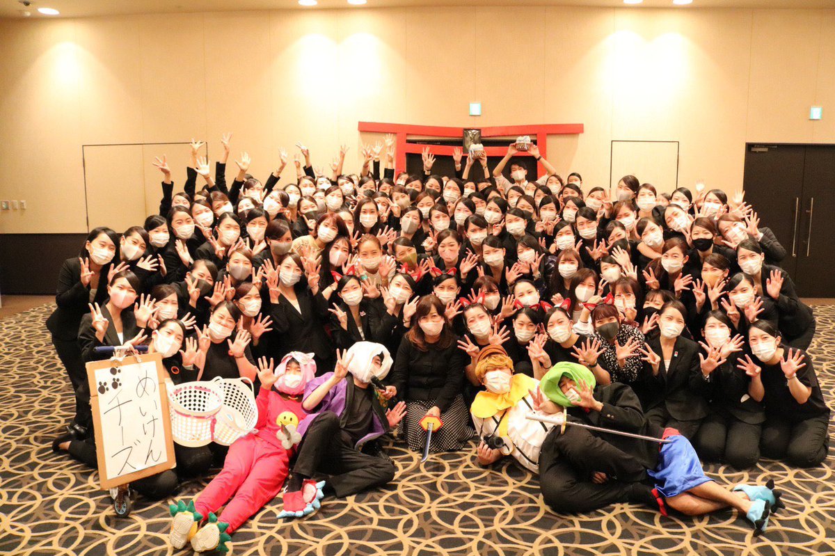 ncfl_meigaisen's tweet photo. "日本一結婚式を大切にする学校"
💎ブライダル科です💎
2020▷▷
第二回ブライダル週間🤵👰💖
ブライダル科では
第二回目のブライダル週間が結びました💍
とことんブライダルを学ぶ週間✨✨
第二回目は一年生と二年生が合同チームになって結婚式を創り競い合った熱い時間になりました🔥 https://t.co/SMAPEUvBPR