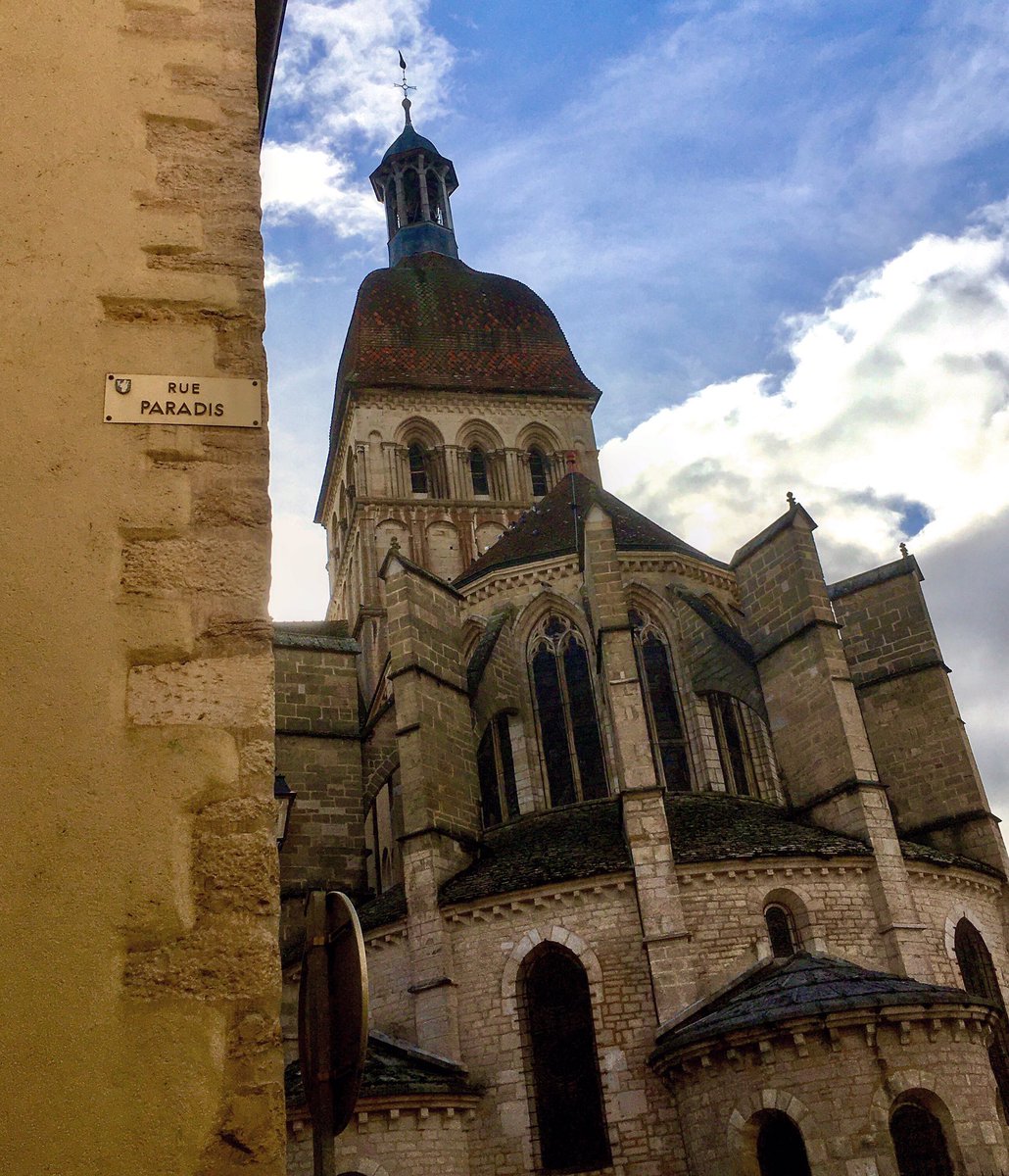 KarlKyber's tweet photo. RUE PARADIS 🌅
————
#Karlkyber 🍋 #photography 📸 #photographie 🎑 #monument 🏰 #photo 🌃 #beaune 🍷 #architecture 🗼 #routedesvins 🍷 #bourgogne 🍷 #burgundy 🍾 #cotedor 🇫🇷 #bourgognefranchecomte 🇫🇷 #archi 🏙 #cathedrale ⛪️ #paradis 🌈 #rueparadis 💫 #lacotedorjadore 🍇 https://t.co/Eu5mw1HBUl