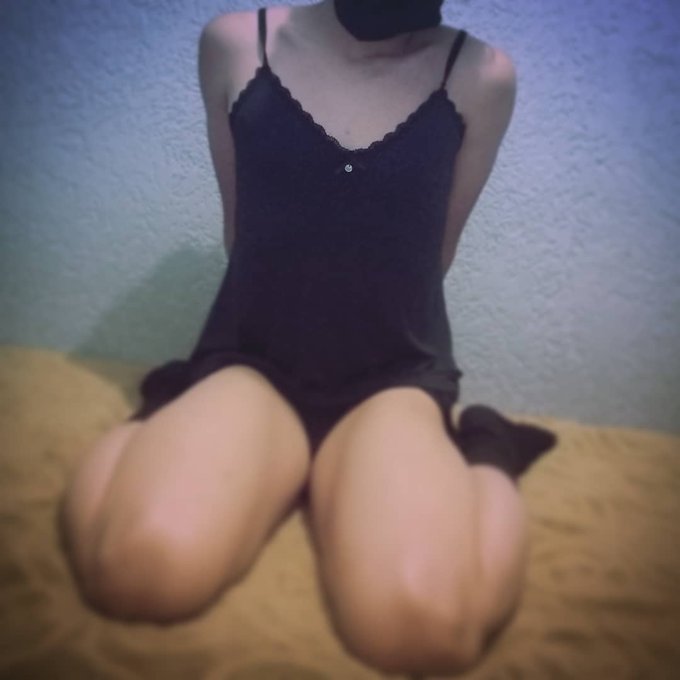 1 pic. Am I what you want?

#femboy #bussy #gay #lgbt #lewd #sissy #crossdress #trap #nude #twink https://t