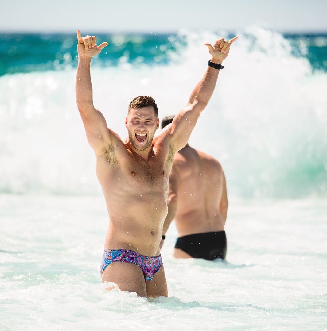 Ej8lw2pWoAAZjwh?format=jpg&name=medium