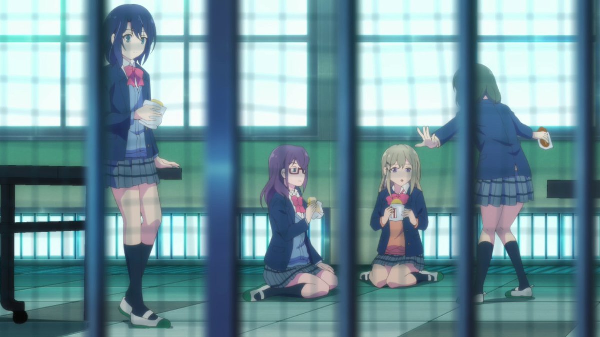 One of my favorite shots in the episode shows how Adachi is separated from the group, but Hino is the only character that is invading Shimamura's space since she's trying to get closer to her. Also worth noting how the divide between Adachi and everyone else is much larger.