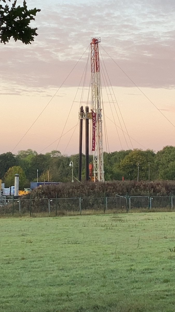 XRGuildford's tweet photo. BREAKING: South East residents have taken the rig at #Horsehill oil field π No security from #UKOG again - they can't afford it.
10 yrs left to drastically lower emissions. We cannot afford new oil or gas sites. #NoMoreOil #PeopleNotProfit #ClimateChange https://t.co/xKaKdyU95T