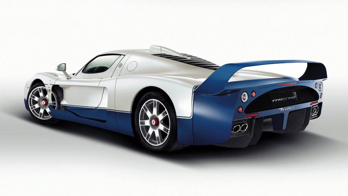 12/20The amazing Maserati MC12. I love the pearl colours!! Always used to save up for this on gran tourismo.  #maserati  #racingcar  #top20  #carlist  #italiansportscar