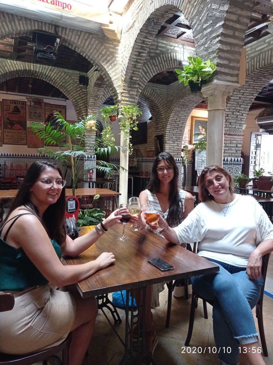 Disfrutando de el Puente , con nuestros clientes de Almeria . 
#Triana