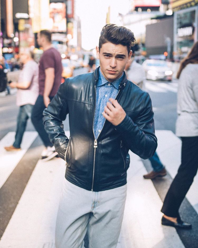 SCARCI_Italian's tweet photo. @ryanmkolton heating up the street in #SCARCI! 

#streetstyle #fallstyle #mensfashion #scarcilife https://t.co/PyE9pt3NtW