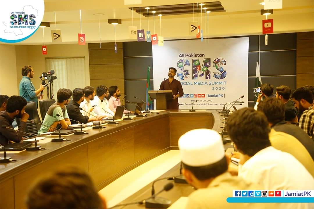 MojabSays's tweet image. Thank You Dear @FSWarraich.
It Was a great Session with you..

#SMS2020 #SocialMediaSummit @JamiatPK