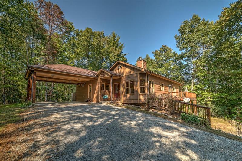 AtlCommunities's tweet image. We are looking for a buyer on 991 Sam Hill Road #Ellijay #GA  #realestate tour.atlantacommunities.net/home/CLWPZW