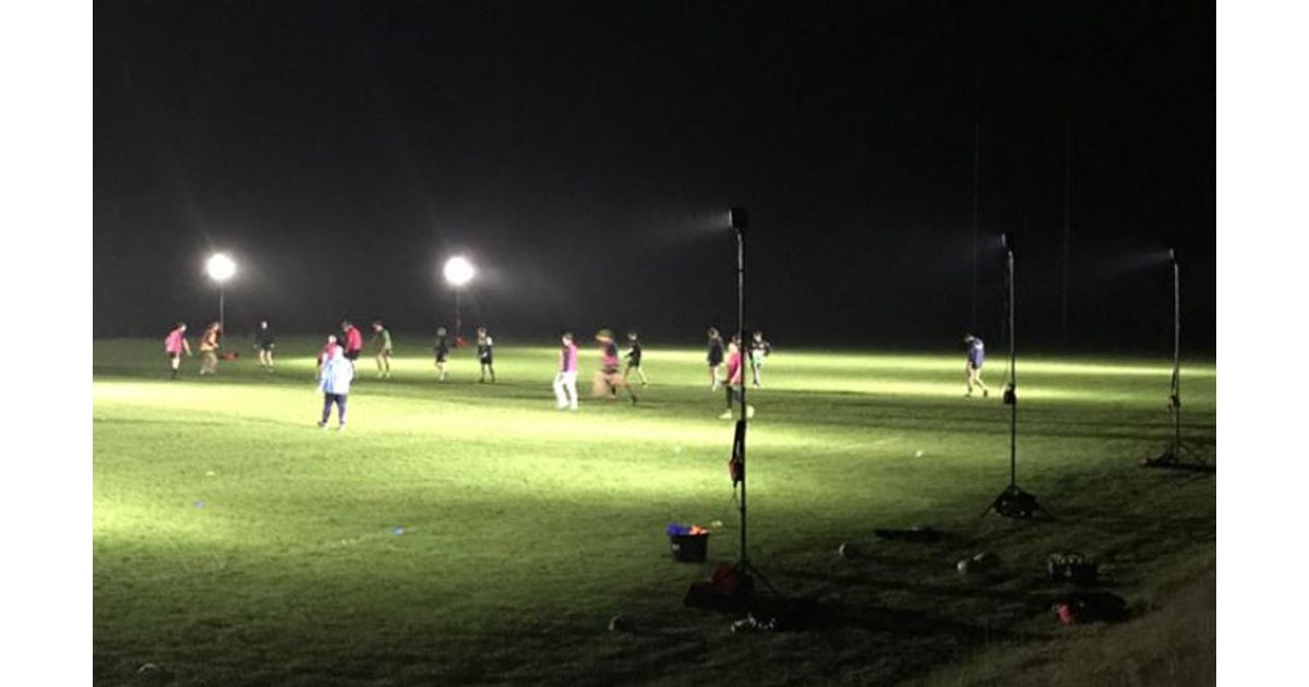Netley Royals (@netleyroyals) on Twitter photo NRFC purchase new portable floodlights for additional winter training!
netleyroyalsfc.co.uk/news/nrfc-purc… NRFC purchase new portable floodlights for additional winter training!
netleyroyalsfc.co.uk/news/nrfc-purc…