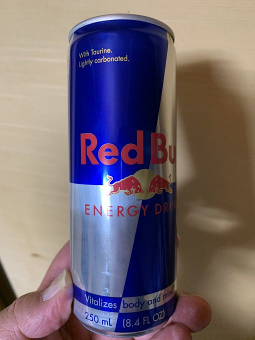 レッドブルカフェイン量などの危険性 すぽぶろ