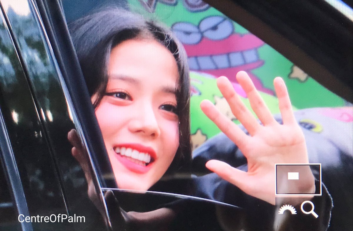 CentreOfPalm_JS's tweet photo. 201010 
#BLACKPINK #JISOO #블랙핑크 #지수 https://t.co/S6gfXWadJa