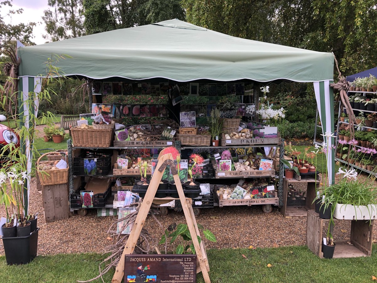 All set up ready for the off ⁦<a href="/ChelsPhysicGdn/">ChelseaPhysicGarden</a>⁩