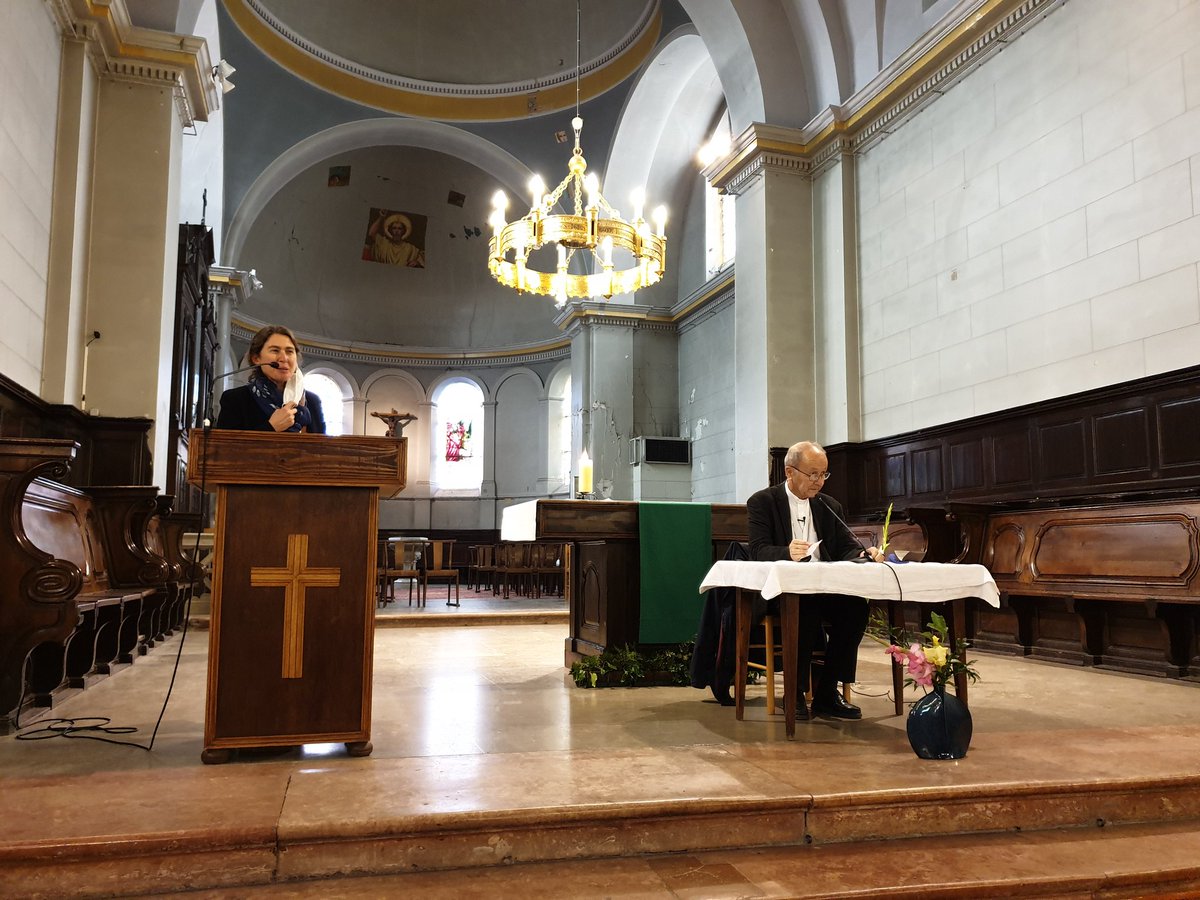 IreneedeLyon's tweet photo. Apothéose pour le #colloqueirenee avec ce matin visite de la crypte Saint Irénée et de la maison du pèlerin + enseignement de Mgr Dubost de @diocesedelyon sur Irénée amoureux passionné du Christ + temps de prière oecuménique
@FTheologie @hisoma_umr @RCFLyon @IreneedeLyon https://t.co/4pvw3fFBPq