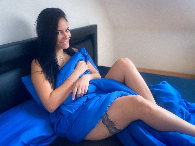 Good morning y'all! ☀️ . . . . . #morning #nomakeup #sexy #hothothot #hotgirls #hotgirl #tempting #vegangirl<a href="/tag/morning"class="tags">#morning</a><a href="/tag/nomakeup"class="tags">#nomakeup</a><a href="/tag/vegan"class="tags"><span>#vegan</span></a><a href="/tag/goodvibes"class="tags"><span>#goodvibes</span></a><a href="/tag/sexy"class="tags"><span>#sexy</span></a><a href="/tag/goodmorning"class="tags"><span>#goodmorning</span></a><a href="/tag/naked"class="tags"><span>#naked</span></a><a href="/tag/themorningafter"class="tags"><span>#themorningafter</span></a>