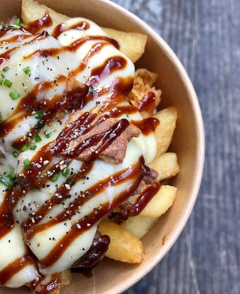 Maltby Street Market (@maltbystmkt) on Twitter photo Taking chip dishes to the next level. 😦
<a href="/DuckFrites/">Duck Frites</a> were the first street food trader to create and serve the winning combination of Raclette Cheese and Confit Duck over triple cooked duck fat chips! 🔥
Wipe that dribble away and come get some today...On till 5pm 🤤 Taking chip dishes to the next level. 😦
<a href="/DuckFrites/">Duck Frites</a> were the first street food trader to create and serve the winning combination of Raclette Cheese and Confit Duck over triple cooked duck fat chips! 🔥
Wipe that dribble away and come get some today...On till 5pm 🤤