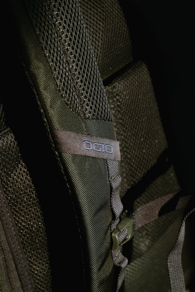 OGIO_EU's tweet photo. The OGIO x Staple Design Pace 25 Backpack.
Available now in-store in Switzerland🇨🇭 from @doodahstore, or online from ➡️ https://t.co/UdUTpC3e5C
#OGIO | #PACE25 | #StapleDesign https://t.co/J7J8TSGdPL