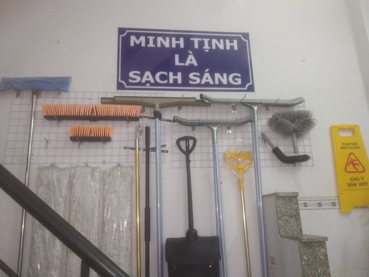 DIUNG14's tweet image. Dụng cụ vệ sinh Lê thị riêng sử dụng cho chung cư hàng nhập khẩu chất lượng tốt nhất thị trường.
Vui lòng liên hệ MINH TỊNH - 0908 671 672 để được tư vấn miễn phí và chu đáo.
#minhtinhmaychasan #dungcuvesinh
maychasanngoilai.com/cach-su-dung-m…