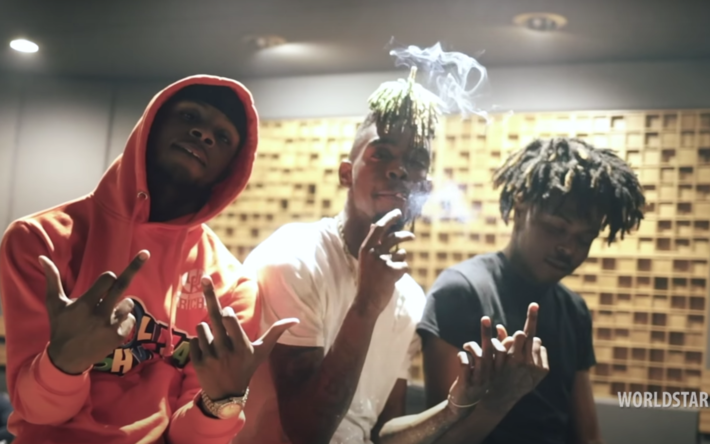 Hiphopondeckcom's tweet image. GlitchMan ft. Toosii &amp;amp; Peso Chaberlain - "Bless Em" (Video) dlvr.it/RjKL0F