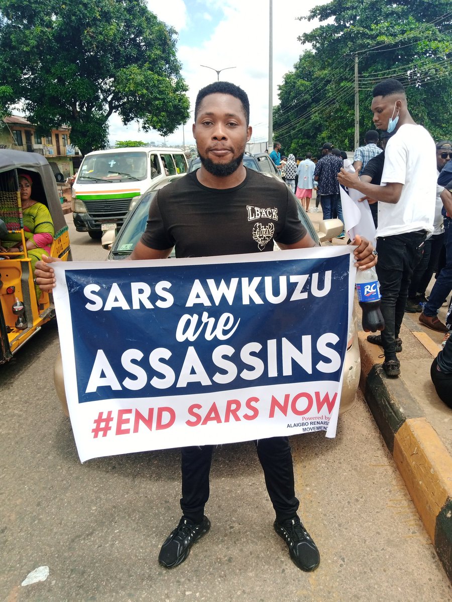 KizMike1's tweet photo. The #EndSARSProtestAwka was a successful one. @EmekaAmakeze and a host of others joined the youths in Awka, Anmabra State to demand for the disbanment of #Sars & #ReformTheNigerianPolice
See more hereπ
https://t.co/0l1gXiY2Dr
#EndSARS #EndPoliceBrutality #EndSarsNow https://t.co/zjG0NNIWl9