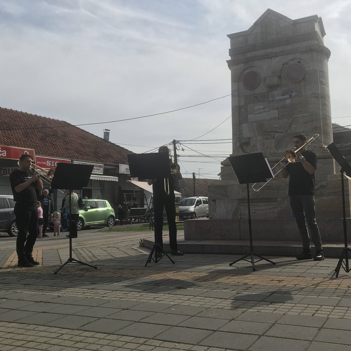 BGFilharmonija's tweet image. Dobar dan #Surčin! 😀 #muzikasvuda