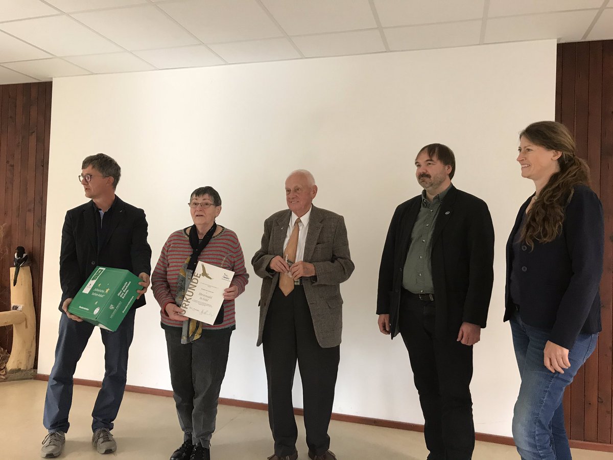 Verleihung der goldenen Ehrennadel des NABU an Familie Kaatz. Auszeichnung im Rahmen der Festveranstaltung 30 Jahre Landesverband NABU LSA. Herzlichen Glückwunsch.#MULEdirekt