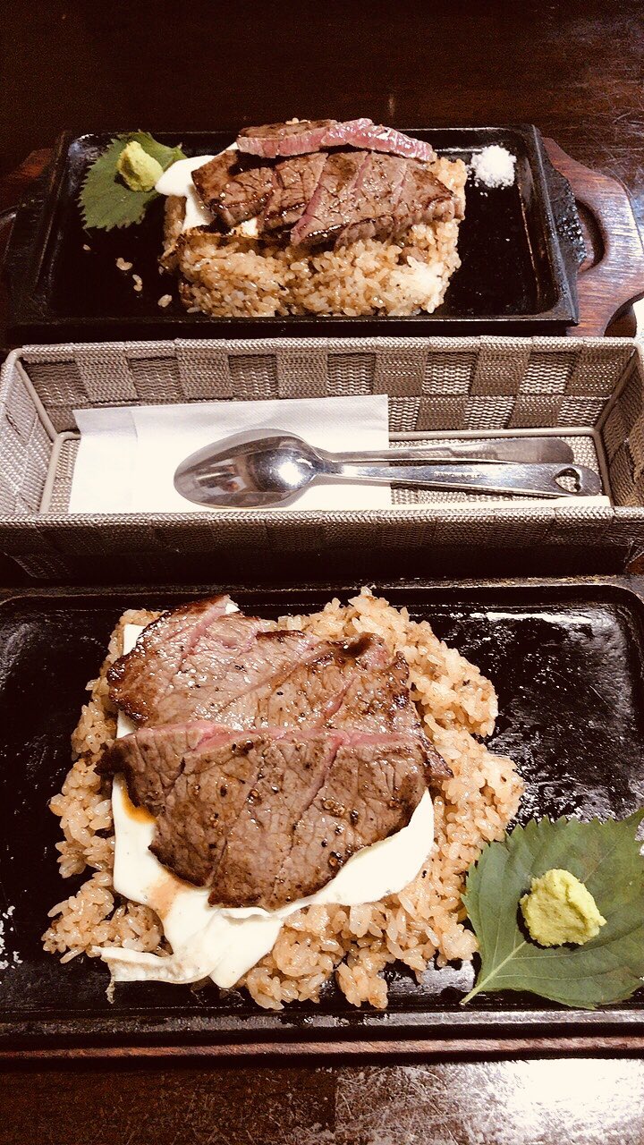 のらパグ Tvで紹介され美味そうだったので食べに行ってきた 期待通りに美味しかった 鉄板焼阿蘇まーぼー あか牛ガーリックライス あか牛専門店 あか牛 熊本 阿蘇 T Co Rscesixyqz Twitter