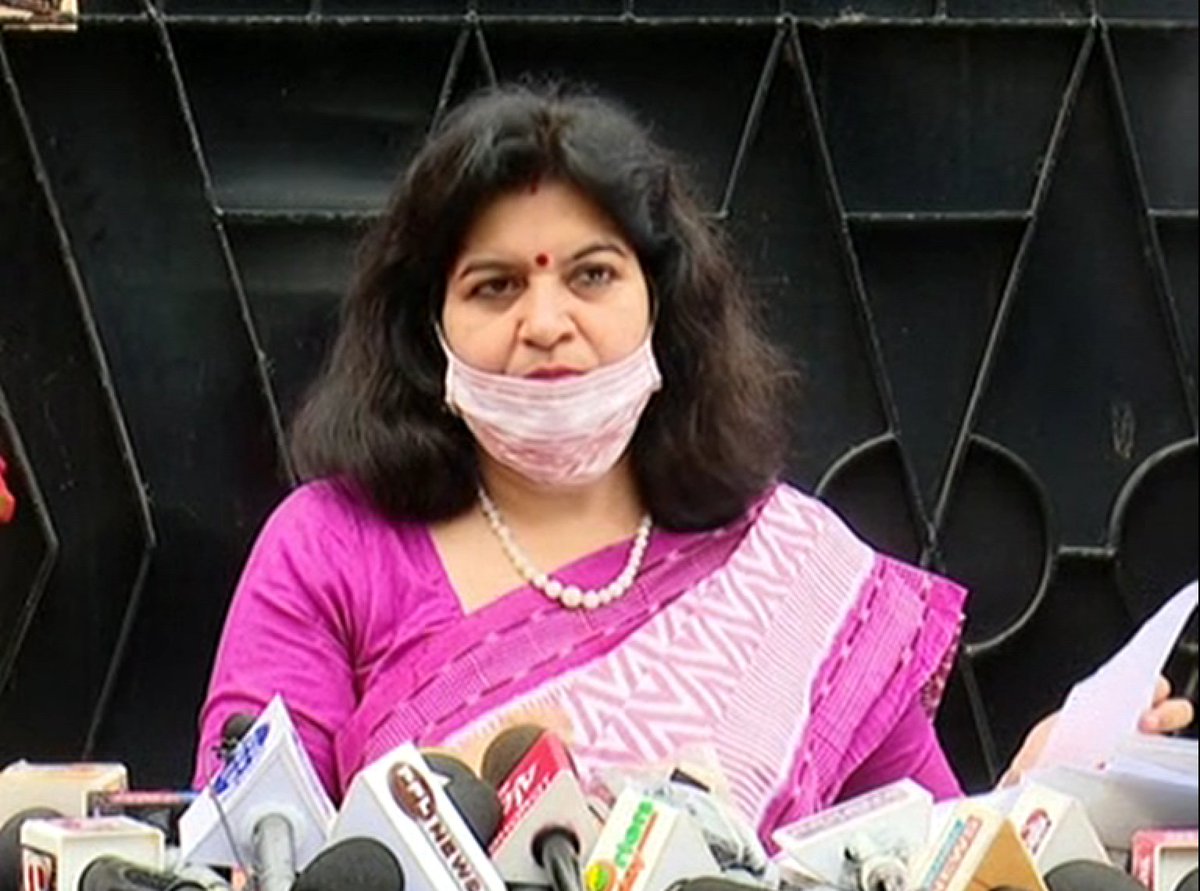 ଅଫିସ ସିଲ ପରେ ଅପରାଜିତାଙ୍କ ପ୍ରେସମିଟ୍ । ୧୭ଟି ଫଟୋ ଓ ଗୋଟିଏ ଭିଡ଼ିଓ ଦେଖାଇ ବିଜେଡି ନାଁରେ ଆଣିଲେ ଅଭିଯୋଗ, କହିଲେ କେବେ ସିଲ୍ ହେବ ବିଜେଡି ଅଫିସ? #KanakNews <a href="/AprajitaSarangi/">Aparajita Sarangi, MP,( Lok Sabha) Bhubaneswar</a>