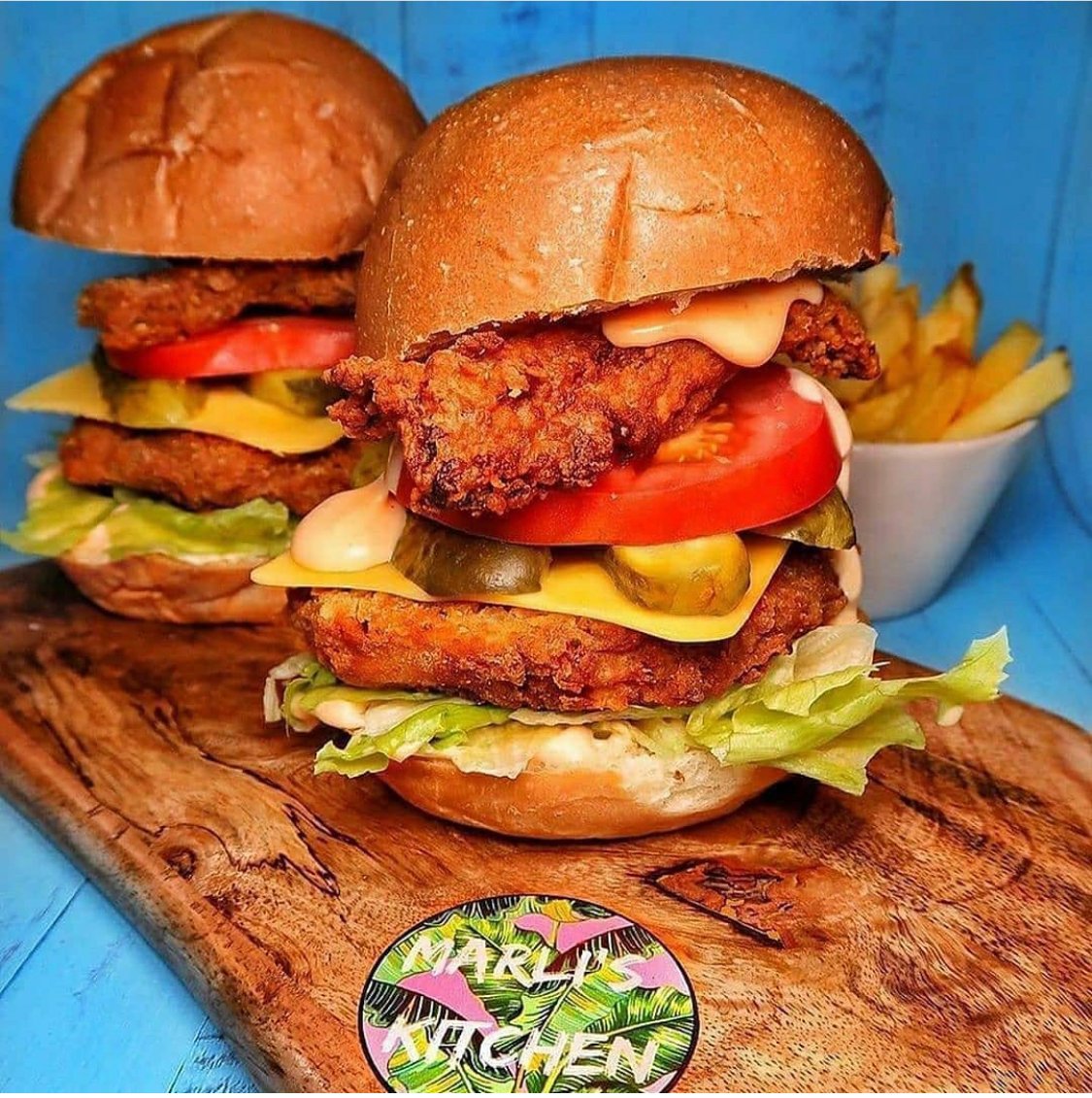 Vanessa Sturman Health Coach & Speaker (@energisethrive) on Twitter photo Our #veganshoutoutsaturday is Vegan Fried ChickUn specialist <a href="/Marliskitchen/">Marli's Kitchen</a>๐ They are doing home deliveries across London of their burger meal kits. Drool-worthy and delicious ๐
๐ธ by The Little London Vegan
#veganburger #veganfriedchicken #vegantakeaway #vegandelivery #poc Our #veganshoutoutsaturday is Vegan Fried ChickUn specialist <a href="/Marliskitchen/">Marli's Kitchen</a>๐ They are doing home deliveries across London of their burger meal kits. Drool-worthy and delicious ๐
๐ธ by The Little London Vegan
#veganburger #veganfriedchicken #vegantakeaway #vegandelivery #poc