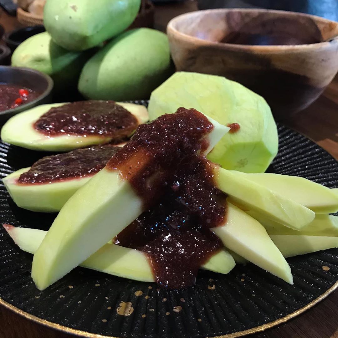Mangga At Bagoong