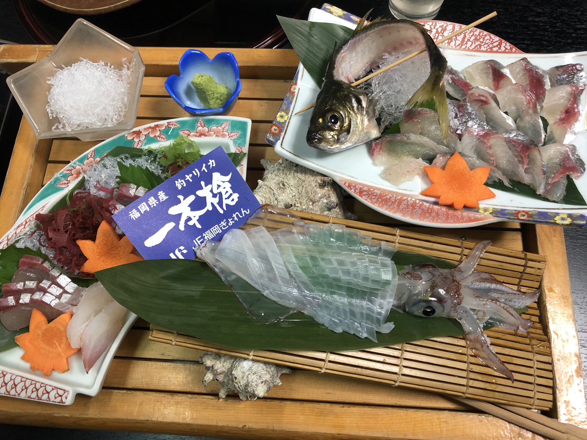 わかっぱ 非公式 れっつマイクロツーリズム で岩屋海岸の割烹旅館かねやすにお泊りなんだね オーシャンビュー 日本画みたい 近くだから移動に時間かからないし いい事づくめだねー 岩屋海岸 Gotoワカマツ T Co Fuv2v2tvca Twitter