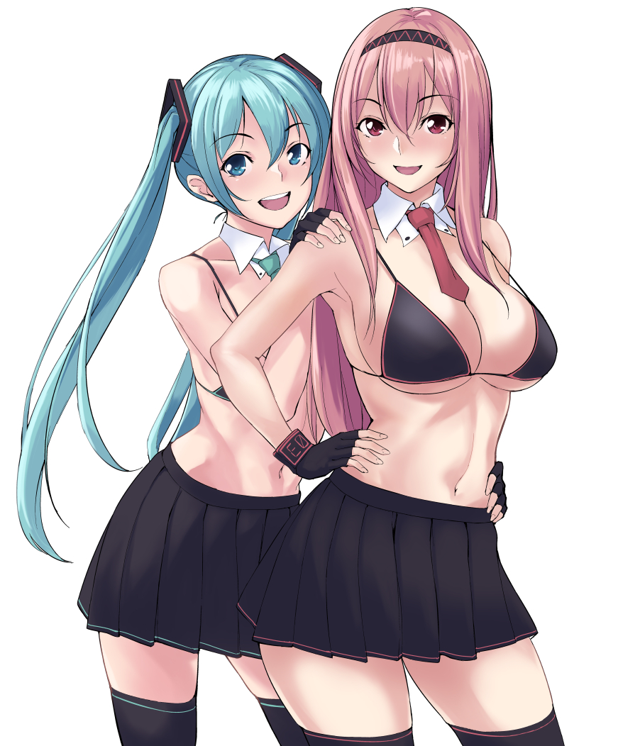 #みんなの推しの初描き絵と最近の絵を見せて欲しい 
初描きじゃないけど1枚目が2012年、2枚目が去年( ˘ω˘ ) 