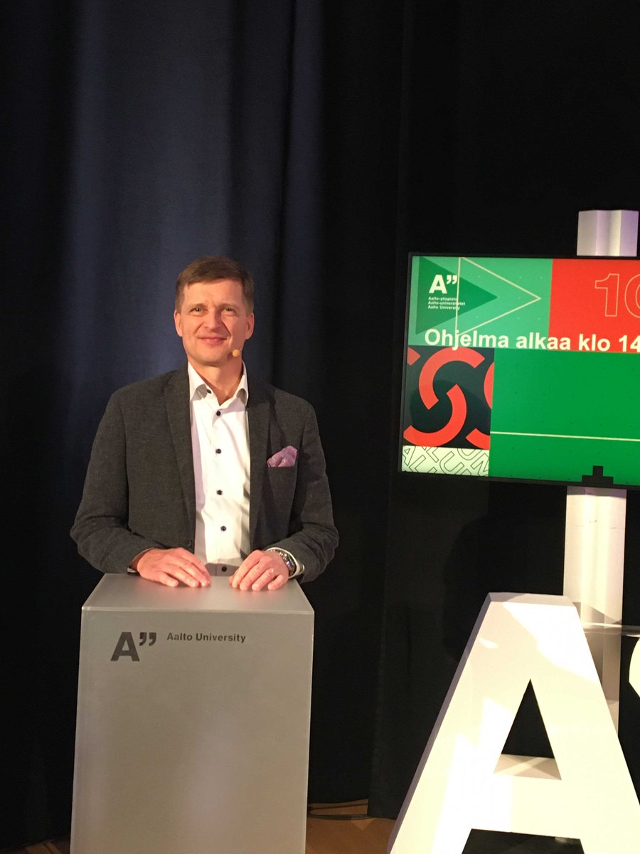 AaltoUniversity's tweet image. Onnea, Aalto-yliopisto! 10 vuotta radikaalia luovuutta, yrittäjämäistä ajattelua ja ratkaisuja kestävään kehitykseen. Rehtori Ilkka Niemelä toivotti juuri virtuaaliset juhlavieraat tervetulleeksi. Seuraa lähetystä täältä: events.icareus.com/fi/web/bright/… #Aalto10Years #AaltoAlumni