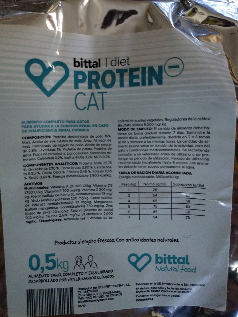ireneweasley__'s tweet photo. Seguro que algún gato lo necesita. Son dos sacos de pienso sin abrir, uno abierto y varios sobres de comida blanda. También tengo unas pastillas.

Puedo llevarla a granada ciudad y alrededores 🥰🥰 https://t.co/pJzXe6t3bs