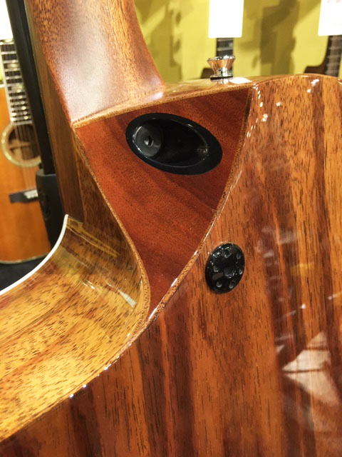 MIKIGAKKI_SB2's tweet photo. MARTIN SC-13E
https://t.co/udGxPBLdnr

2020年WINTER NAMM SHOWにて発表されたマーチン注目のNEWモデル入荷！めちゃくちゃ弾きやすいです！エレキからの持ち替えも本当に違和感なく使えるエレアコとすれば最高ですね～

#martin #sc13e #マーチン #mikigakki #acousticinn #三木楽器 https://t.co/uDXCnMEJl2