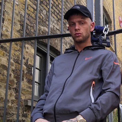 #NewProfilePic ?ScallyKing?
#TeamAronBainXXX #gay 
@trigafilms #chav #english #trackie #EA7 loads of