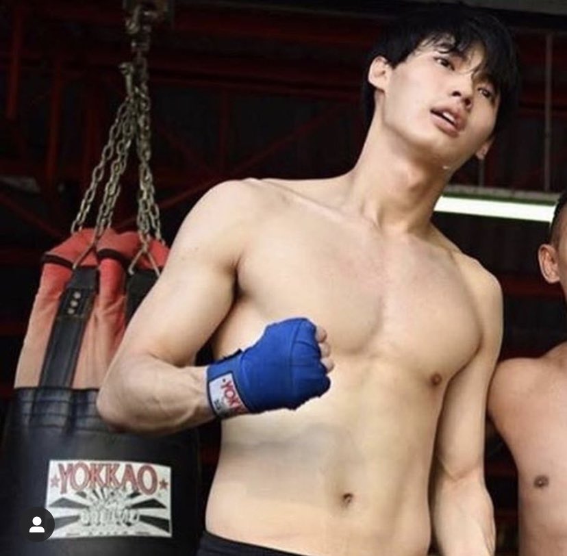 bowbrightboat1's tweet image. ใดๆก็ฝันดีแค่เห็นหุ่นน้องวินก็พอแล้ว😊😌 #ไบร์ทวิน #winmetawin