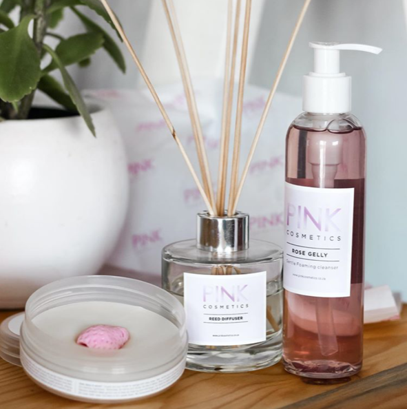 pinkbath_'s tweet photo. It's not hoarding if it's skincare.
Pic Credit: @jeanri_wernichxx
#veganbeauty #lovemyskin #skincare #pinkskin #ritual #botanicalskincare #pinkmask #pinkbath #pinkcos #pinkcos_ #pinkcosmetics #artisan #lovemyskin #supportlocal #madeinsa #farmtoformula #skincare #naturalbeauty https://t.co/cbL3PyW4DC