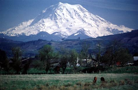 @Bing__55 @AndreVanDelft Gorgeous! Reminds me of Mt. Rainier, WA