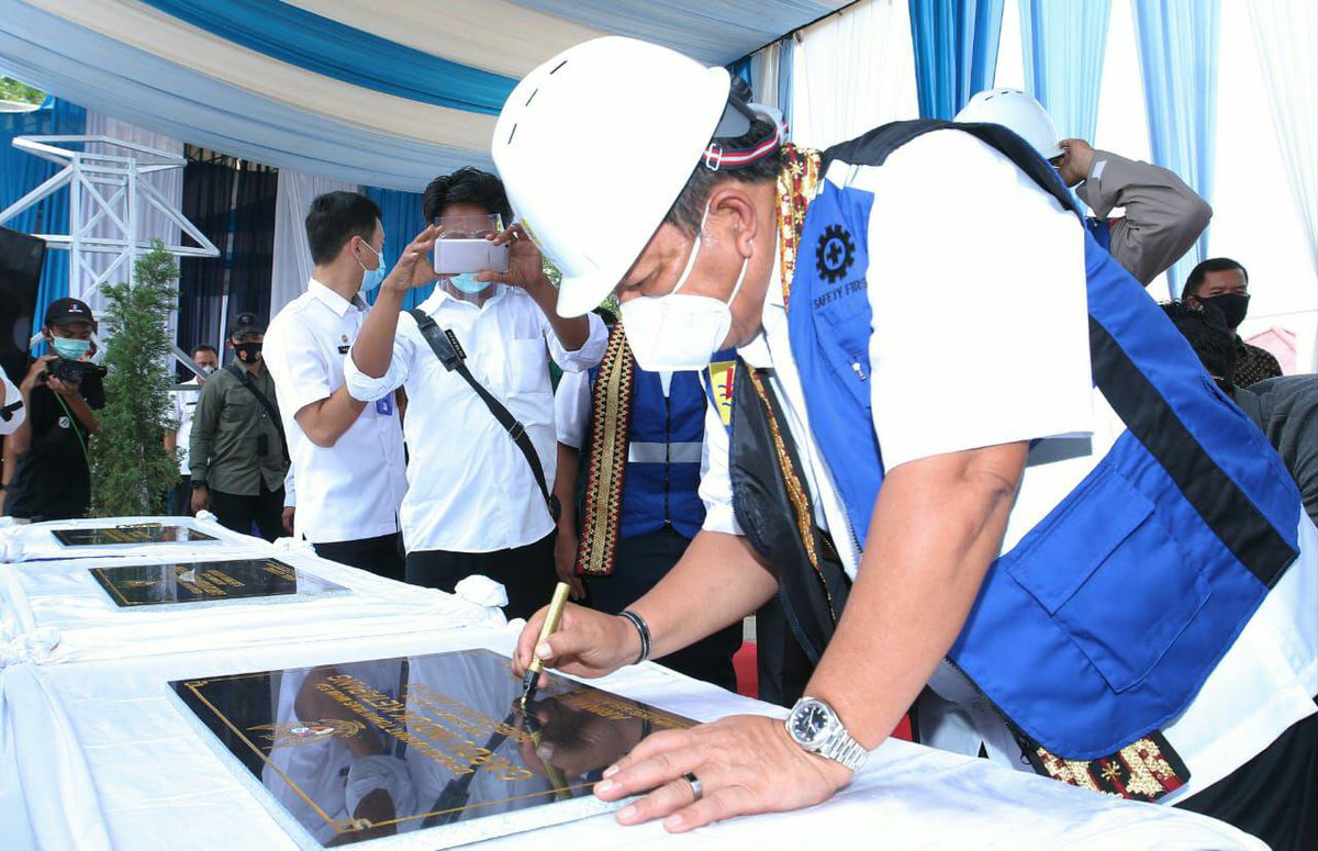 _pln_id's tweet photo. Electrizen,
PLN berhasil meresmikan lima Gardu Induk dengan total kapasitas 300 MVA yang tersebar di Provinsi Lampung yaitu GI Jati Agung, GI Ketapang, GI Langkapura, GI Dipasena, dan GI Mesuji. #PowerBeyondGenerations #ListrikUntukrakyat #ListrikUntukSemua https://t.co/zoDrYiDCMn