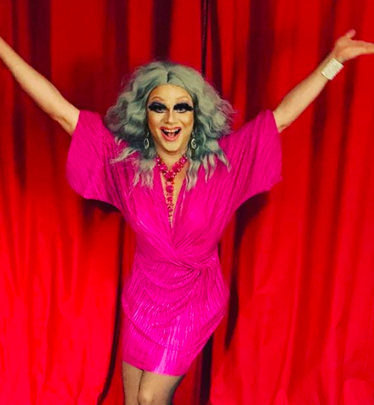 streatfest's tweet image. We&apos;re so excited to have @ClipTheatre Bring Baby Drag Bingo for #streatfest20! 💃😍 First event at The Railway with HRH Orla Nothin on 15/10, 1:45pm. £12 tickets going fast! Suitable for babies not yet walking, click the link to book: streathamfestival.com/event/clips-br… #thingsforkids