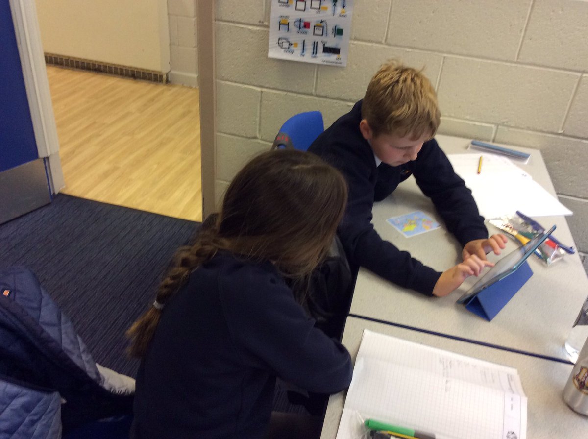 blakehillschool's tweet photo. Mrs Russell’s Year 6 maths group have been investigating negative numbers in the context of temperatures this morning. @WhiteRoseMaths #whiterosemaths #year6 #negativenumbers #collaberativelearning https://t.co/WfOVgffmyU
