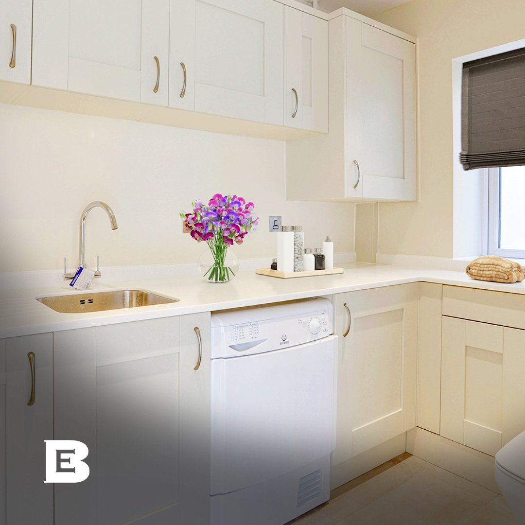 Is it a #kitchen? Nope, it’s the utility room! There’s plenty of space to store pantry food items in your luxury #Devon new home. 

For more information call 01752 717710 or visit: fal.cn/3aAqS