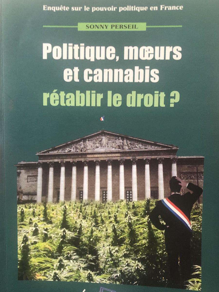 NereDixie's tweet photo. #LeMediateur #NORMLFr J’etoffe ma bibliothèque #LireNuitGravementAlignorance https://t.co/tgUS3GKeou