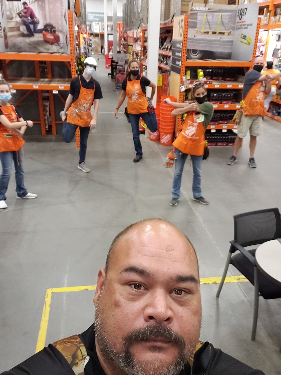 agore1976's tweet photo. Getting the morning started right @6523!  #d79safetyfirst #powerofthegulf @maxey_488 @AngelaDesJardi5 @FulfordUlanda @JohnathanJ_713 https://t.co/0PMWCYPea9