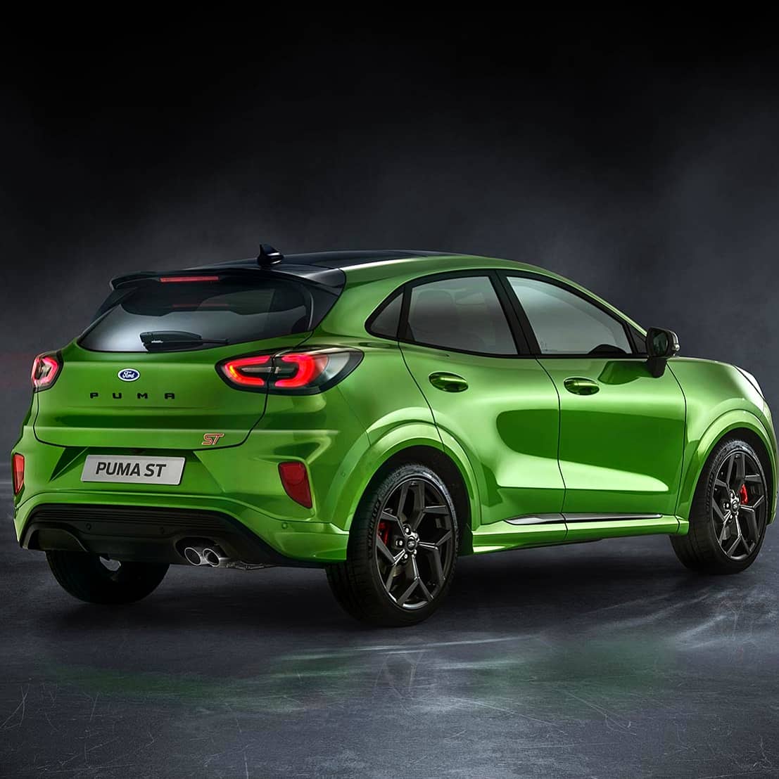Supercar_TV's tweet photo. 2021 Ford Puma ST has been revealed, first truly sporty compact SUV! 

1️⃣ 1.5-litre petrol engine
2️⃣ 200hp &amp; 320Nm of torque
3️⃣ Six-speed manual ‘box
4️⃣ 0-60 in 6.7 seconds
5️⃣ Interior upgrades
6️⃣ Expected to cost from £25,500

#FordPumaSTLine #FordPuma 
#Puma #Ford #SupercarTV https://t.co/XgTfpjuBvu