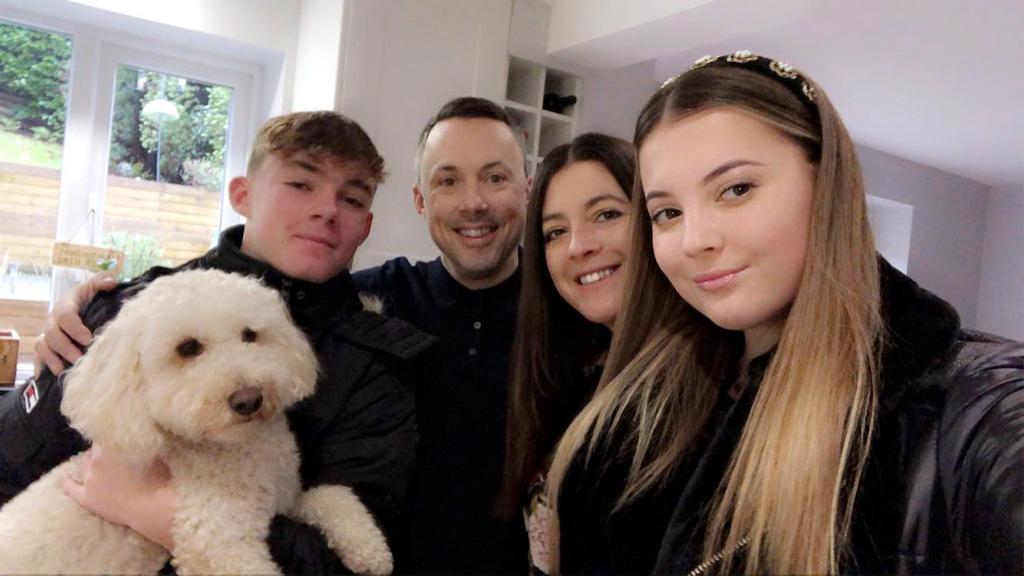 bowelcanceruk's tweet photo. “Our loss feels harder every day, but we don’t want Charlotte’s death to be in vain.” Sarah tragically lost her daughter, Charlotte, to #bowelcancer at the age of 18, just months after she was diagnosed at only 17 years old. Read more of her story: https://t.co/Ya6vgMlyKM https://t.co/6ncWkjPAVp
