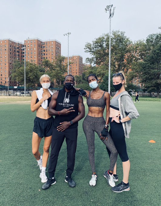 Missing my workout crew! We will be reunited tomorrow 🙋🏾‍♀️🙋🏾‍♀️💪🏾💪🏾💪🏾 #HIIT #trainlikeanathlete https://t