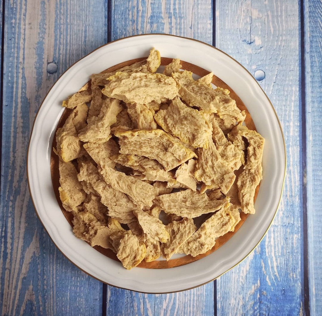 veggienning's tweet photo. 🌱POLLO HEURA CASERO🌱
El otro día no gané el concurso de @HeuraFoods así que decidí hacer mi propio pollo casero para el antojo 
Salen 450 gr por 50 cnts.
Hiper barato y riconudo https://t.co/cPADHDkeqh