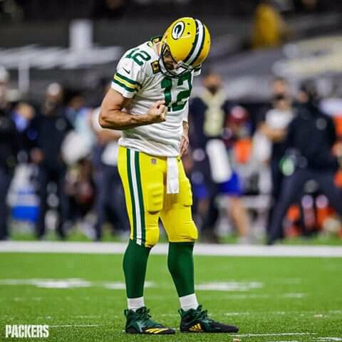 EmpacotadorP's tweet photo. BOM DIA PRA QUEM 

- TÁ INVICTO 
- LIDERA DIVISÃO 
- TEM O MELHOR ATAQUE DA NFL
- TEM O CANDIDATO À MVP 

#GoPackGo 
#Modo3-0 https://t.co/ZZuYYXHOzB