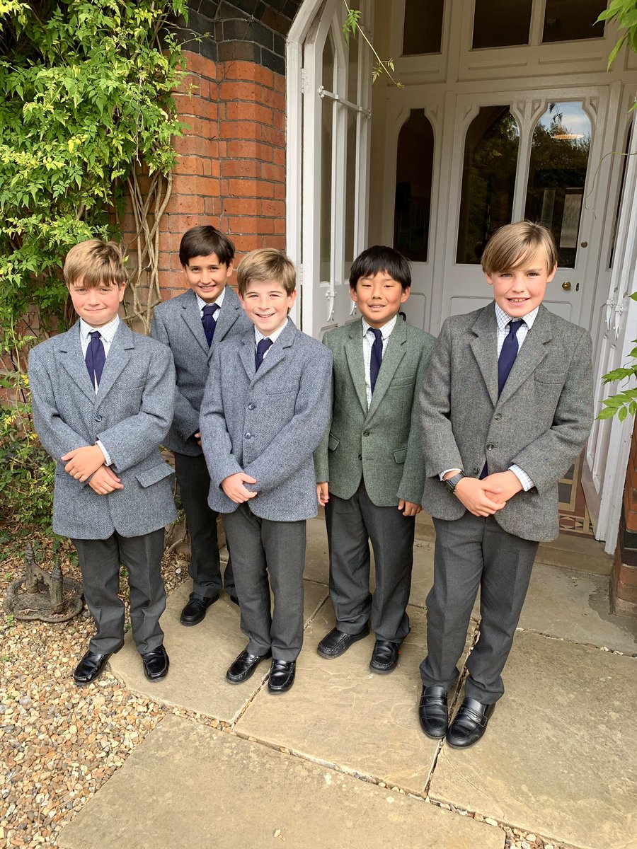_Ludgrove's tweet photo. Good luck to the first tranche of our @ludgrove_school Year 7 boys (IIs) off to their public school assessment. Suited, booted, prepped and ready to impress - good luck! 🍀#readytoimpress #schoolassessment #publicschool #goodluck #prepschool https://t.co/G9Zzs12uzZ