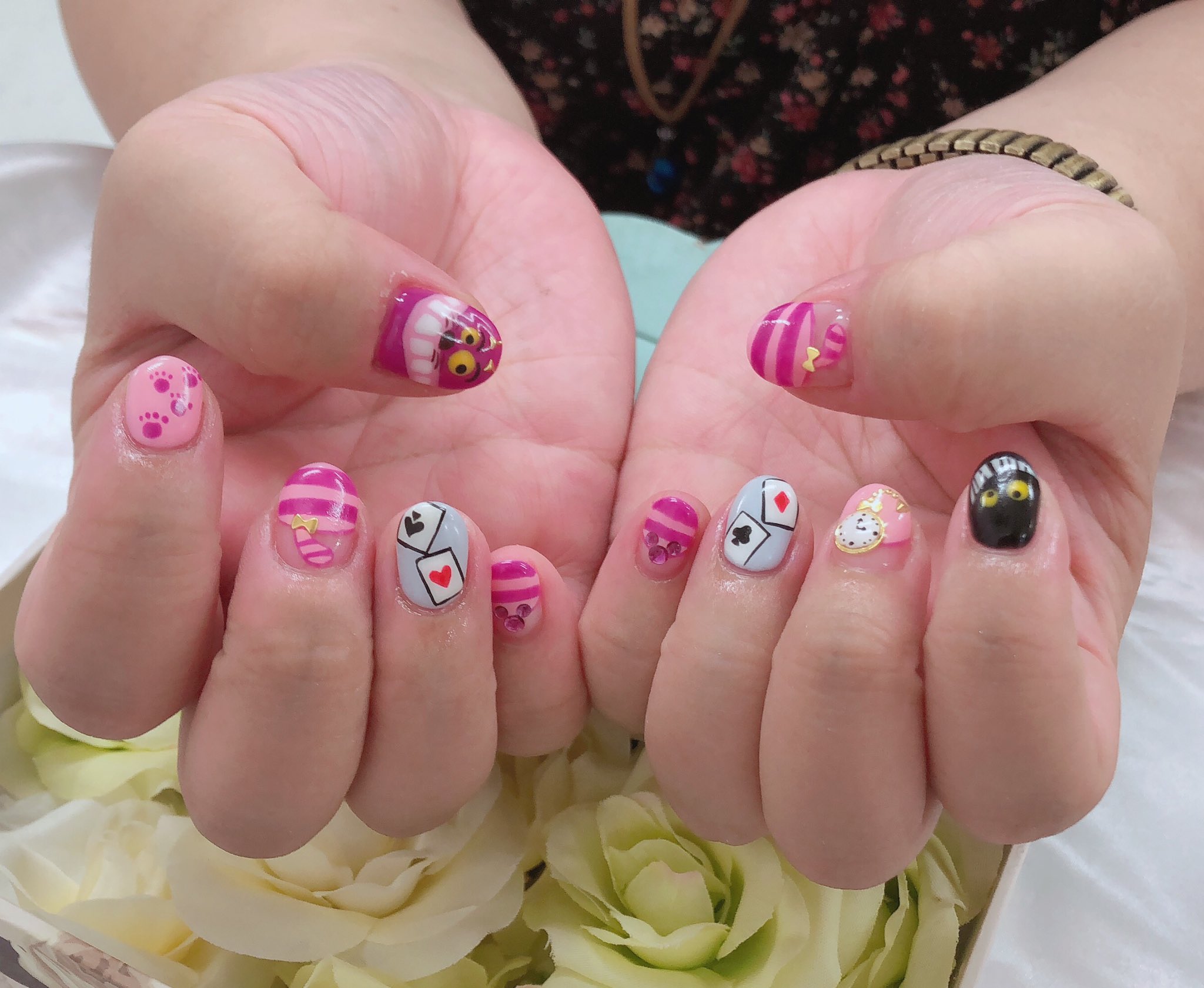 ナイスネイル池袋 モチーフネイル チェシャ猫 アリスのキャラはみんなユニークでかわいいですね どこからか鼻歌が聞こえてきそうです ご来店ありがとうございました T Co Fp3cqbrhgd Twitter ナイスネイル池袋 モチーフネイル チェシャ猫 アリスのキャラはみんなユニークでかわいいですね どこからか鼻歌が聞こえてきそうです ご来店ありがとうございました T Co Fp3cqbrhgd Twitter